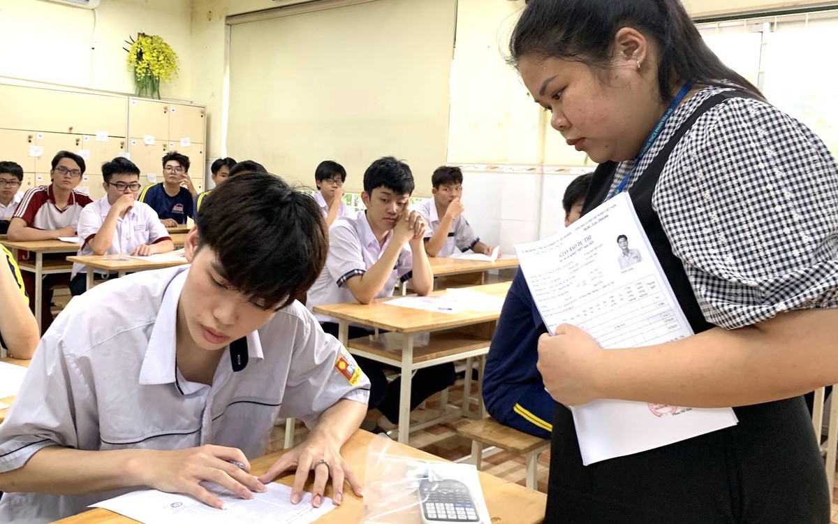 Kỳ thi tốt nghiệp THPT có thể được kiểm tra theo từng khâu