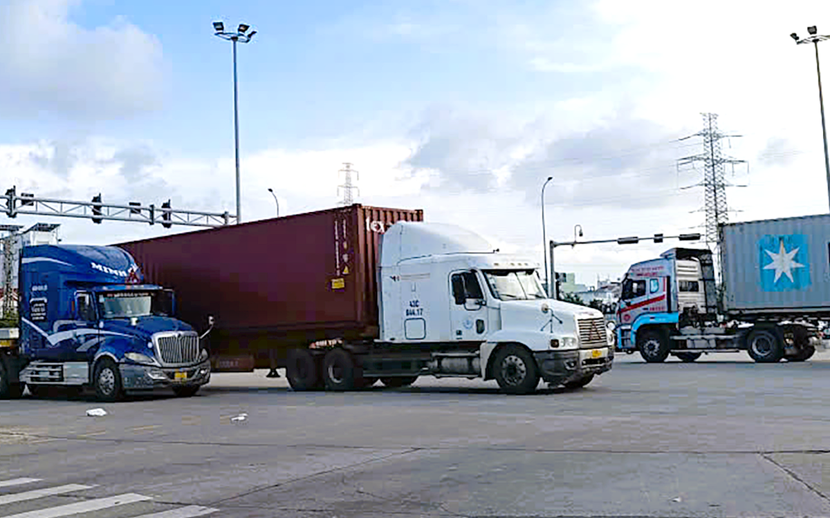 Đà Nẵng xử lý hơn 1.000 lượt xe container chạy quá tốc độ