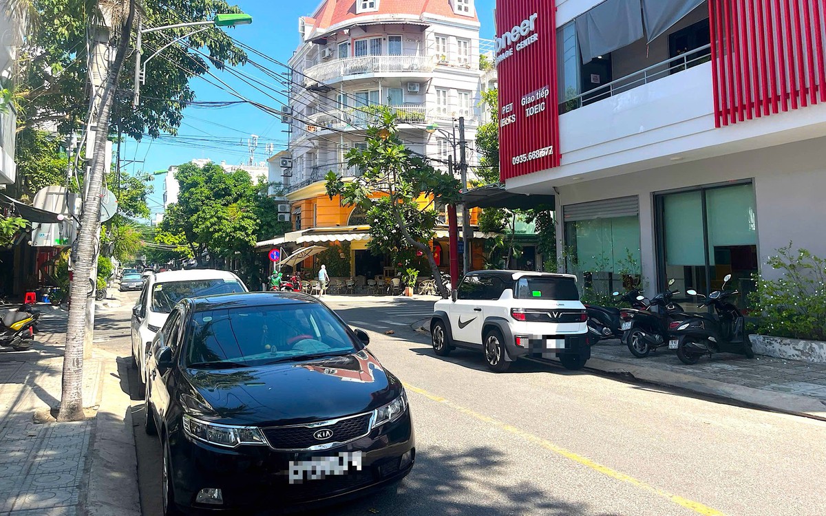 Rà soát lại phương án đỗ ô tô theo ngày chẵn, lẻ ở Nha Trang
