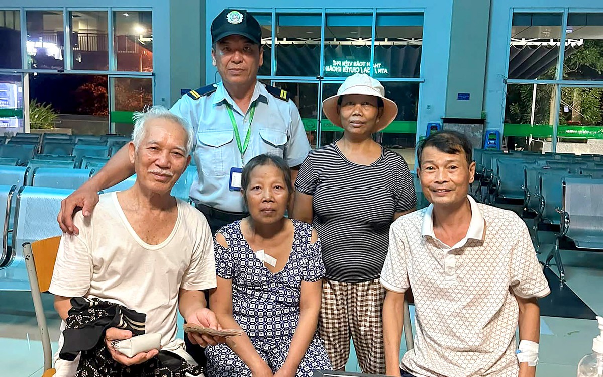Hai cụ già mất gần 15 triệu đồng tiền chữa ung thư, nữ bệnh nhân nhặt được tìm cách trả lại