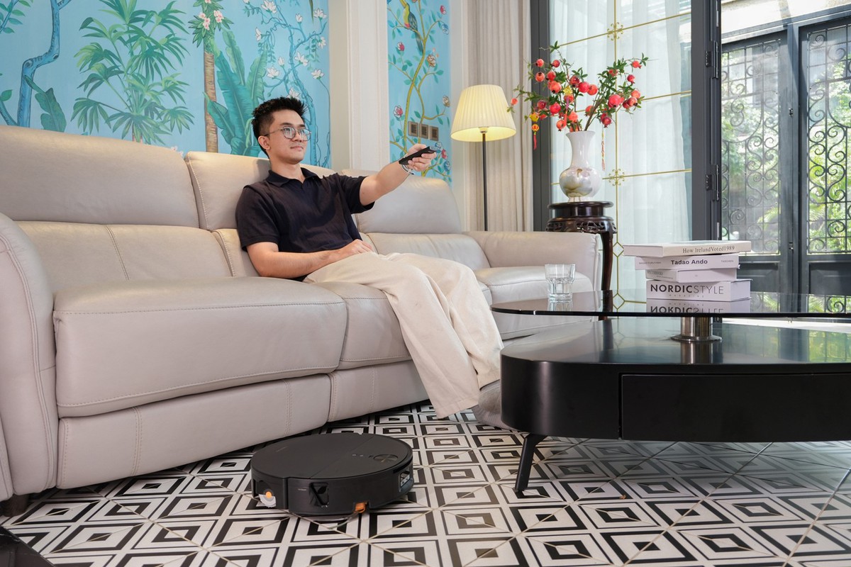 Robot hút bụi con lăn: Khi người dùng khắt khe hơn với khả năng lau