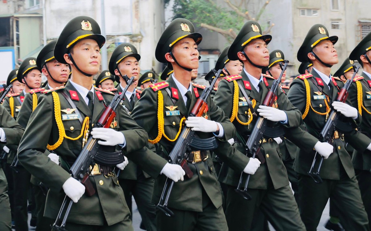Đề xuất nâng mức trợ cấp một lần với sĩ quan, hạ sĩ quan công an nghỉ hưu trước hạn tuổi phục vụ cao nhất