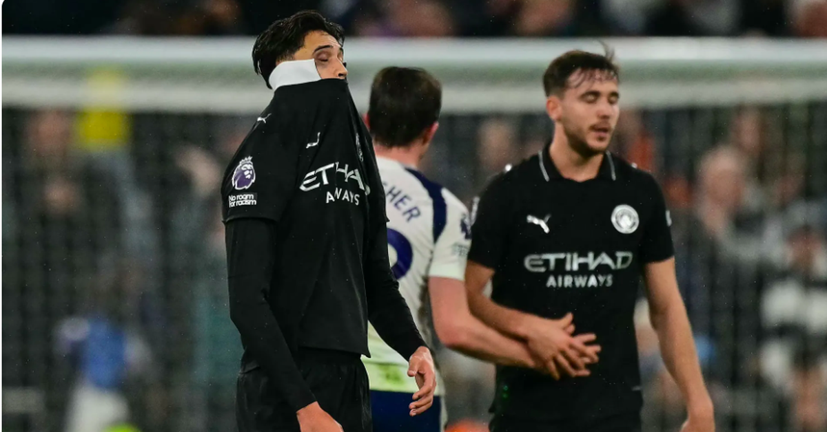 Man City bị cầm hòa sau khi dẫn trước Tottenham 2 bàn