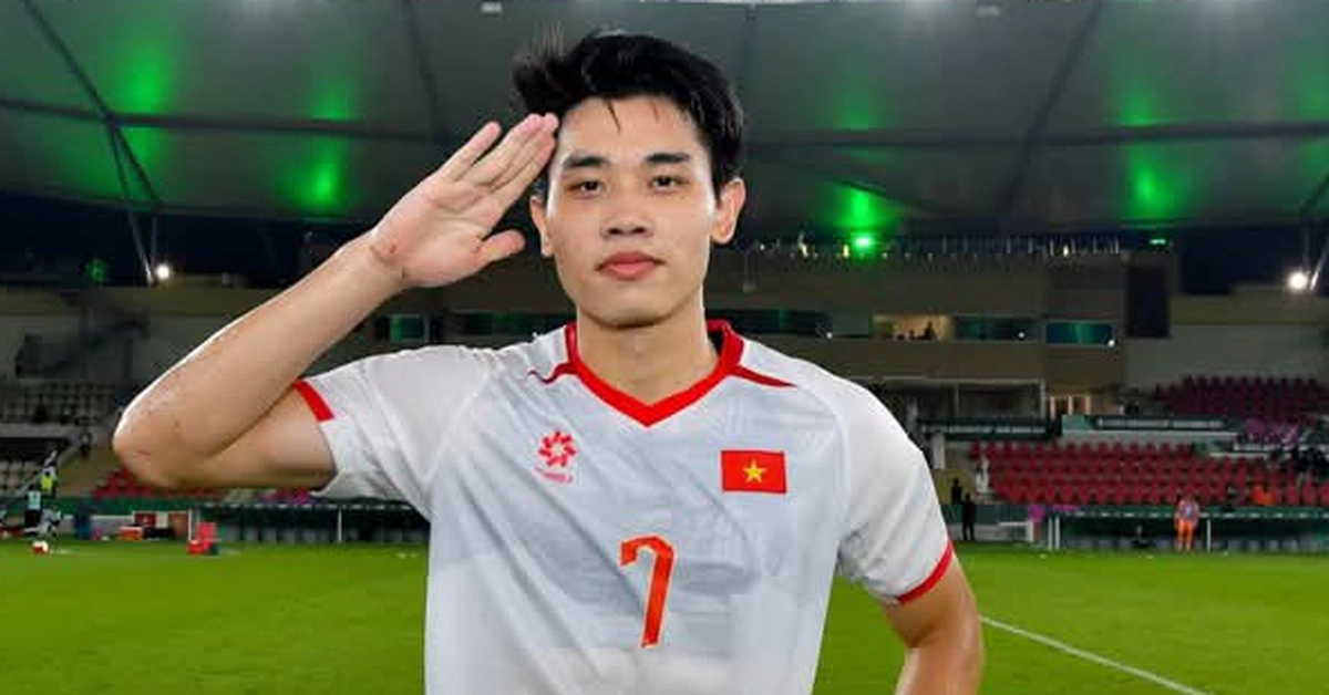 Đình Bắc lập 'siêu kỷ lục', làng bóng đá châu Á ngỡ ngàng