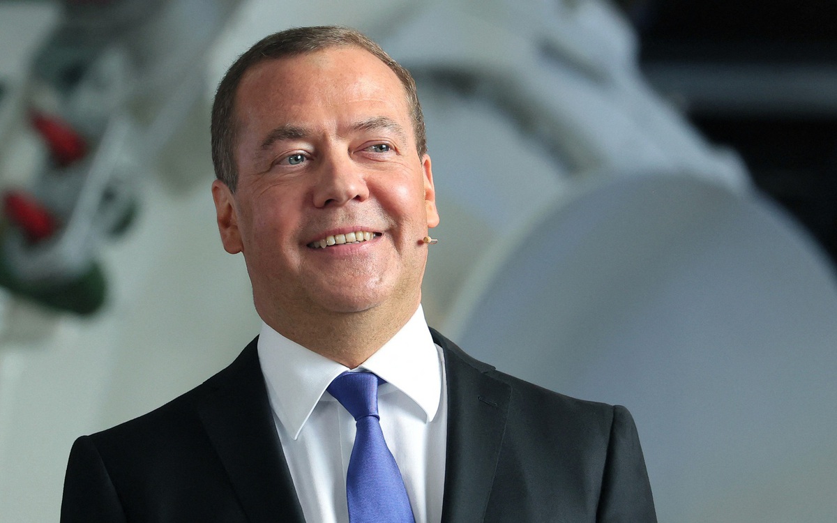 Ông Medvedev bất ngờ khen ông Trump hết lời