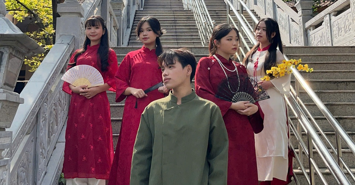 Lan tỏa giá trị văn hóa trong những bộ ảnh áo dài chào xuân