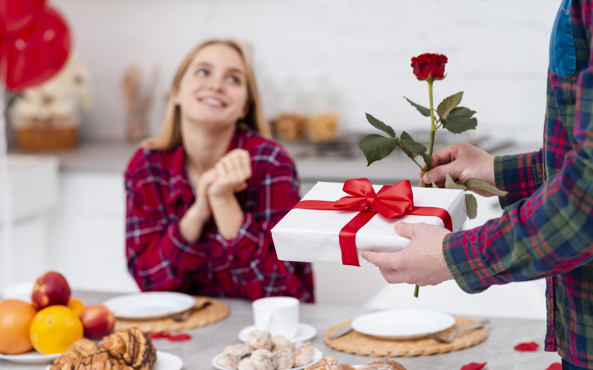 Bí quà Valentine, hội đang yêu mách nhau loạt quà xinh ngoan yêu