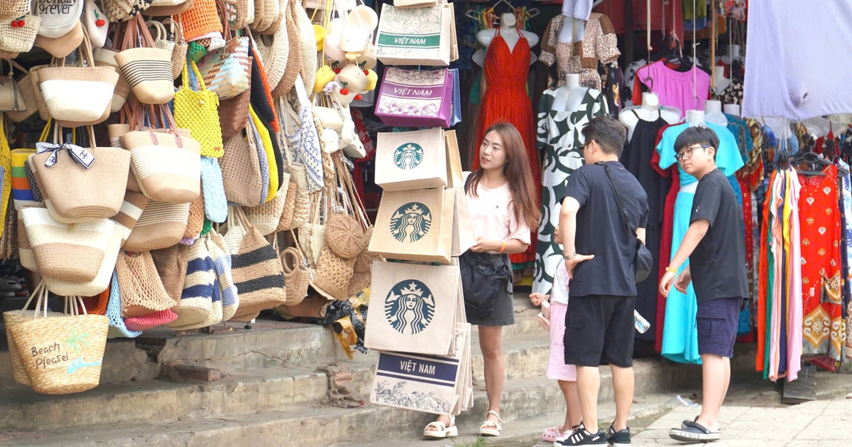 Siết hàng giả, hàng nhái: vì lợi ích của người dân, du khách