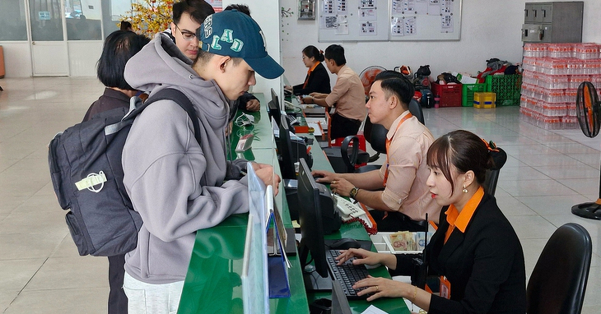 Tăng giá vé xe Tết, nhà xe phải niêm yết và bán đúng giá