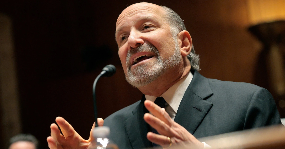 Bộ trưởng Thương mại Mỹ ra điều trần về mối quan hệ với Epstein