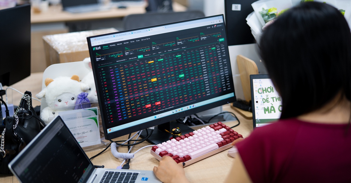 Chứng khoán 12-2: Tăng gần 43 điểm, VN-Index có đủ sức xuyên thủng mốc 1.800 ngay trước Tết?