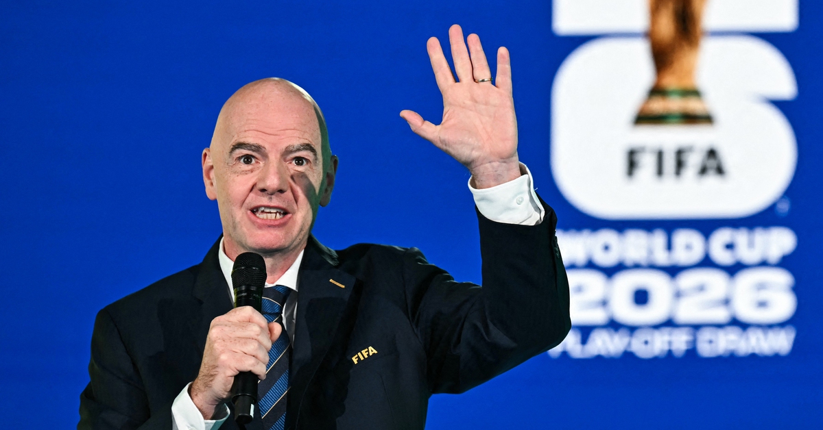 FIFA loay hoay đưa bóng đá Nga trở lại