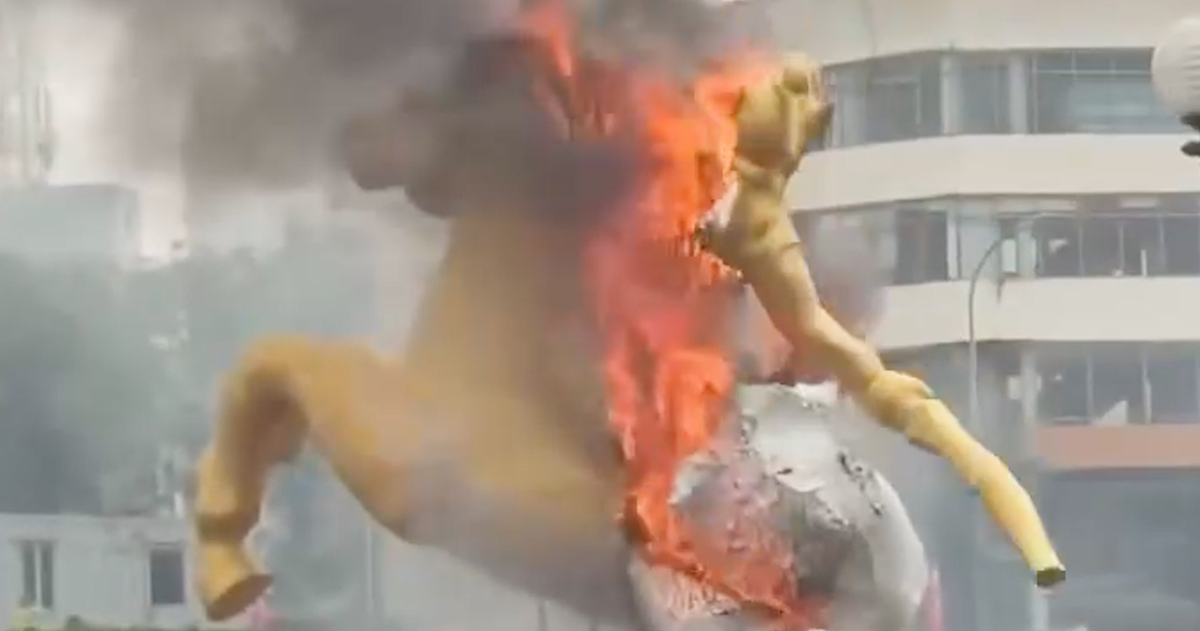 Tiết lộ nguyên nhân gây cháy linh vật ngựa tại quảng trường Võ Nguyên Giáp, Thái Nguyên