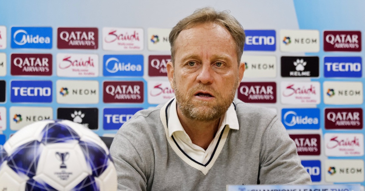 HLV Polking: 'Đình Bắc còn phải học nhiều', mong truyền thông và người hâm mộ 'kiên nhẫn'