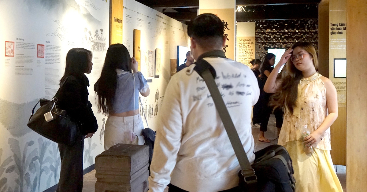 Bí mật những dòng chữ trên bia tiến sĩ bị đục bỏ