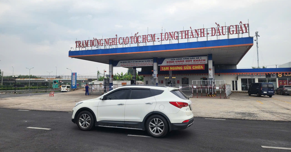 Đồng Nai ‘cầu cứu’ TP.HCM, Lâm Đồng cung ứng xăng dầu cho xe lên cao tốc TP.HCM - Long Thành