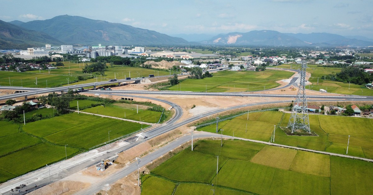 Đến lượt chủ đầu tư cao tốc Hoài Nhơn - Quy Nhơn 'quay xe', dừng khai thác Tết Nguyên đán