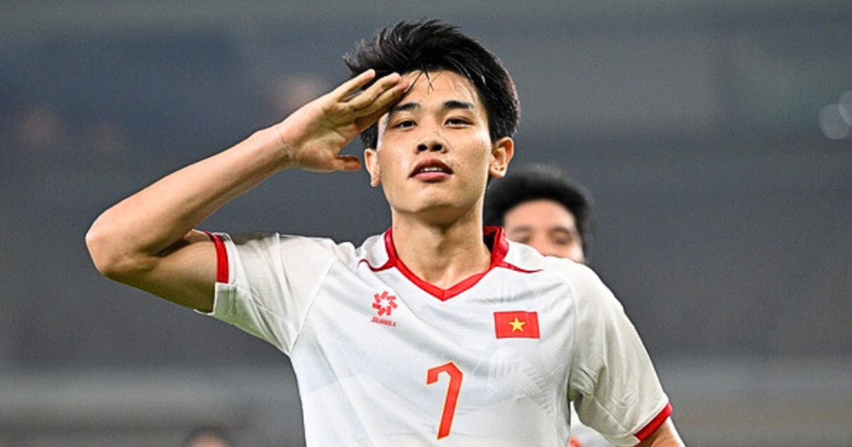 Đình Bắc có nên sang China League 1? Làng bóng đá châu Á tranh cãi gay gắt