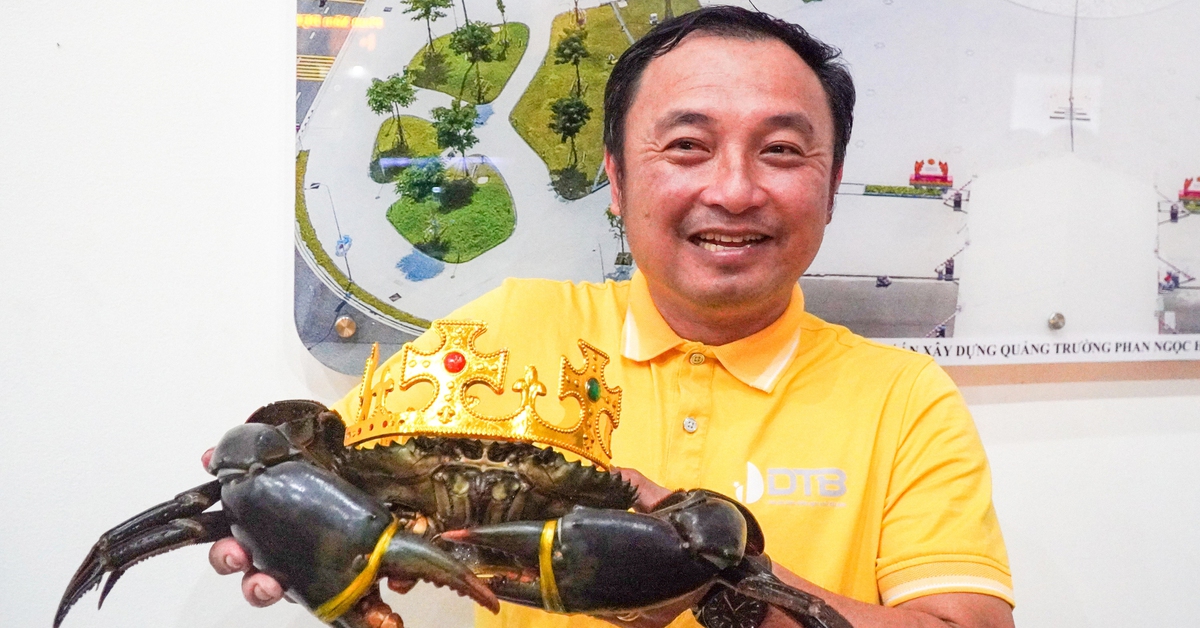 ‘Vua cua’ được trao chứng nhận xác lập kỷ lục cua lớn nhất Việt Nam