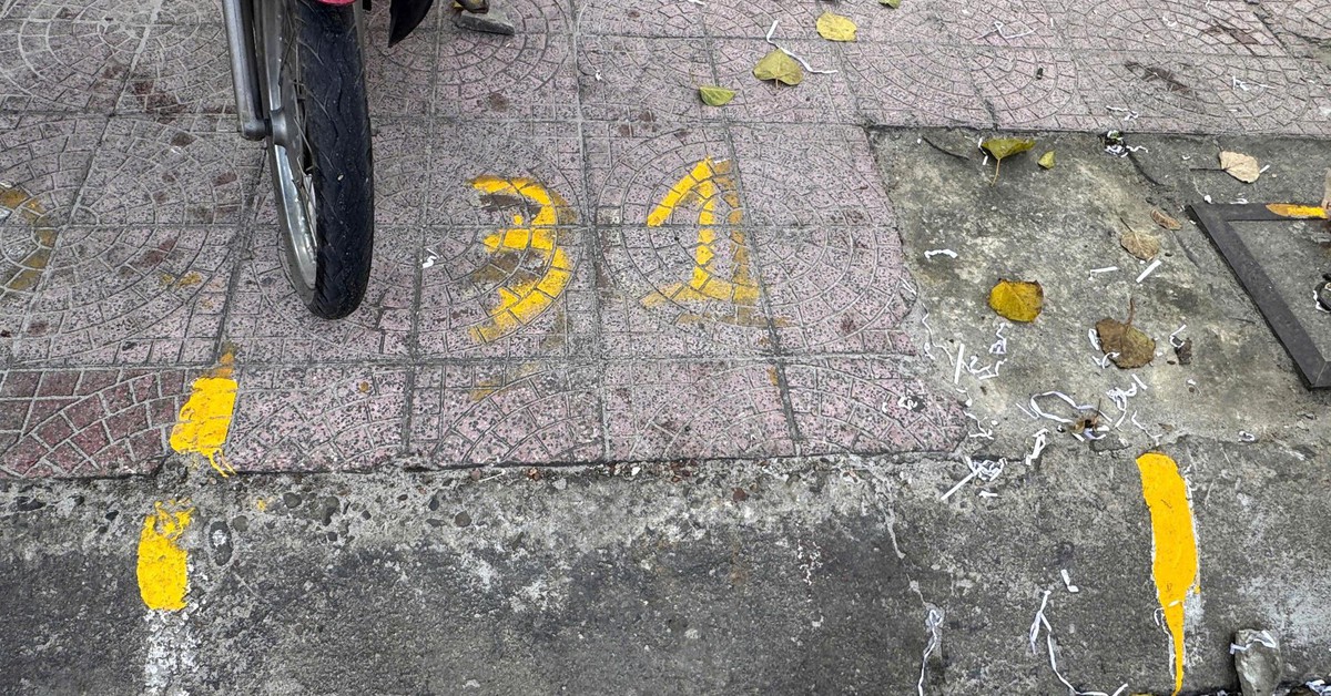 Chia lô vỉa hè, cho thuê 1 triệu đồng/m² buôn bán ngày giáp Tết