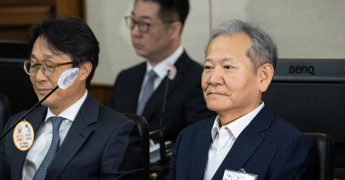 Cựu Bộ trưởng Hàn Quốc bị tuyên 7 năm tù vì vụ thiết quân luật