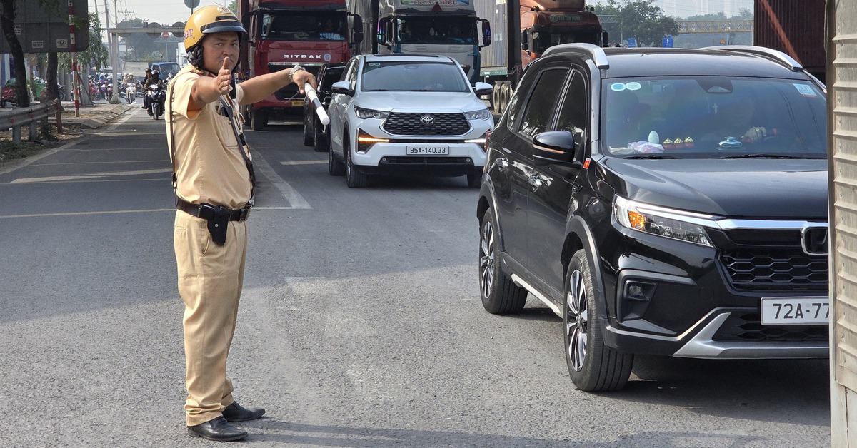 Cấm nhiều tuyến đường ở TP.HCM khi bắn pháo hoa đêm giao thừa