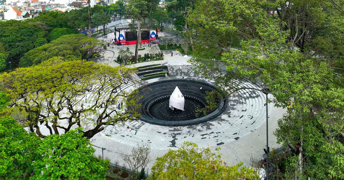 Dỡ rào làm công viên và hạnh phúc nhân dân