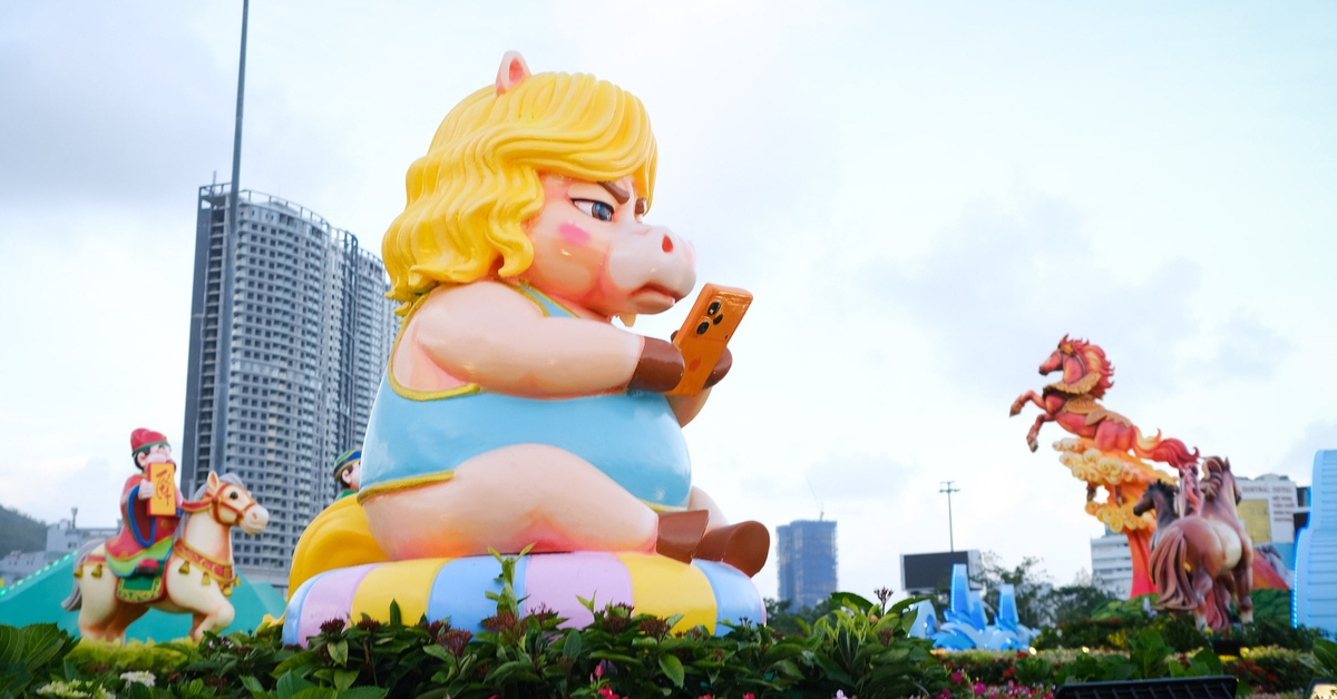 Linh vật ngựa mặt quạu là 'idol' thú vị hay tác phẩm lỗi?