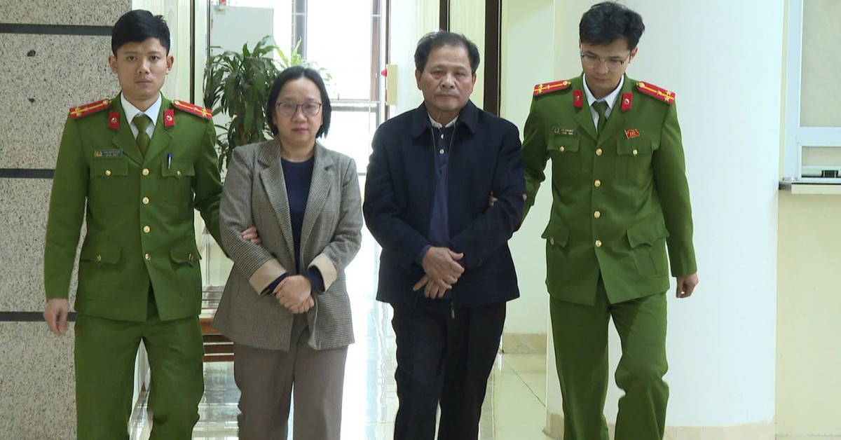 Khởi tố hai giám đốc kinh doanh xe điện chở khách tại Sầm Sơn về tội trốn thuế