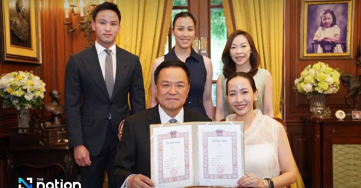 Thủ tướng Anutin đăng ký kết hôn cùng bạn đời kém 19 tuổi trước Valentine