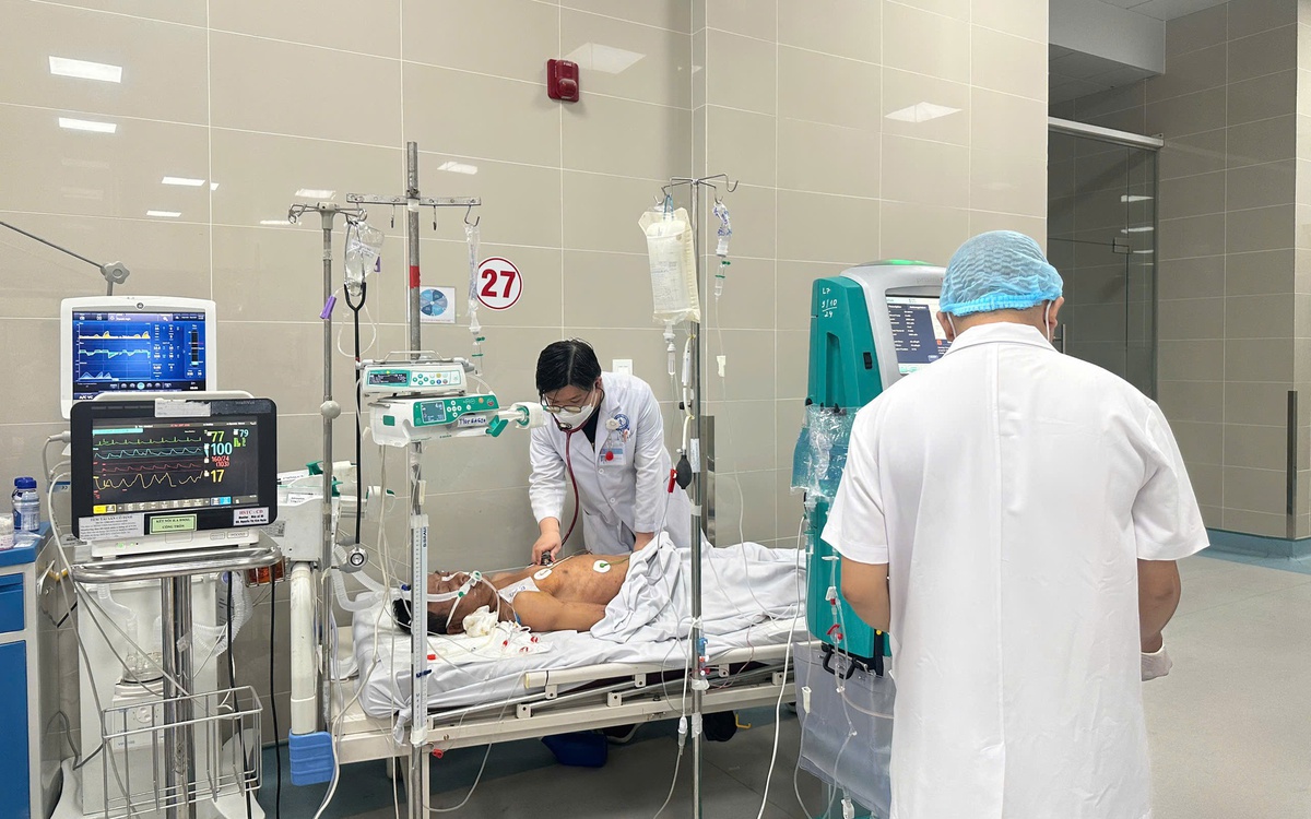 Thêm một người qua đời trong vụ mua rượu trắng về pha rượu ngâm trái mỏ quạ và nấm linh chi