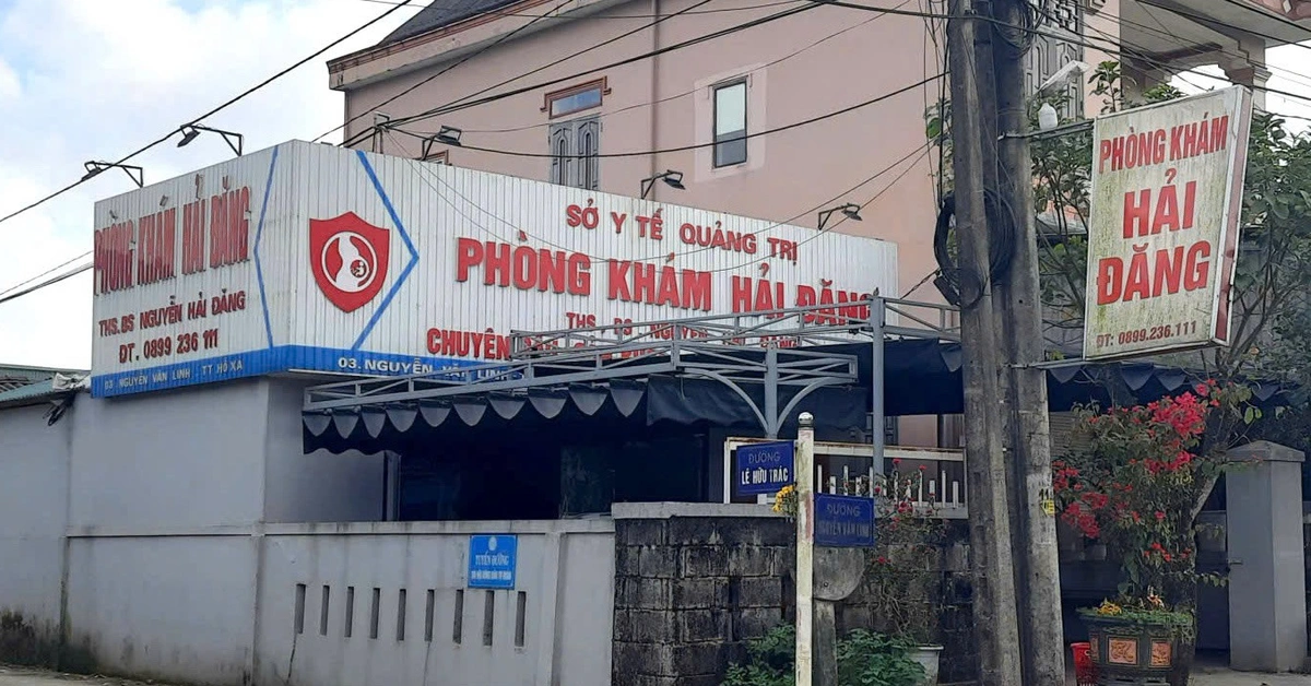 Bác sĩ phụ sản dâm ô cháu bé 11 tuổi