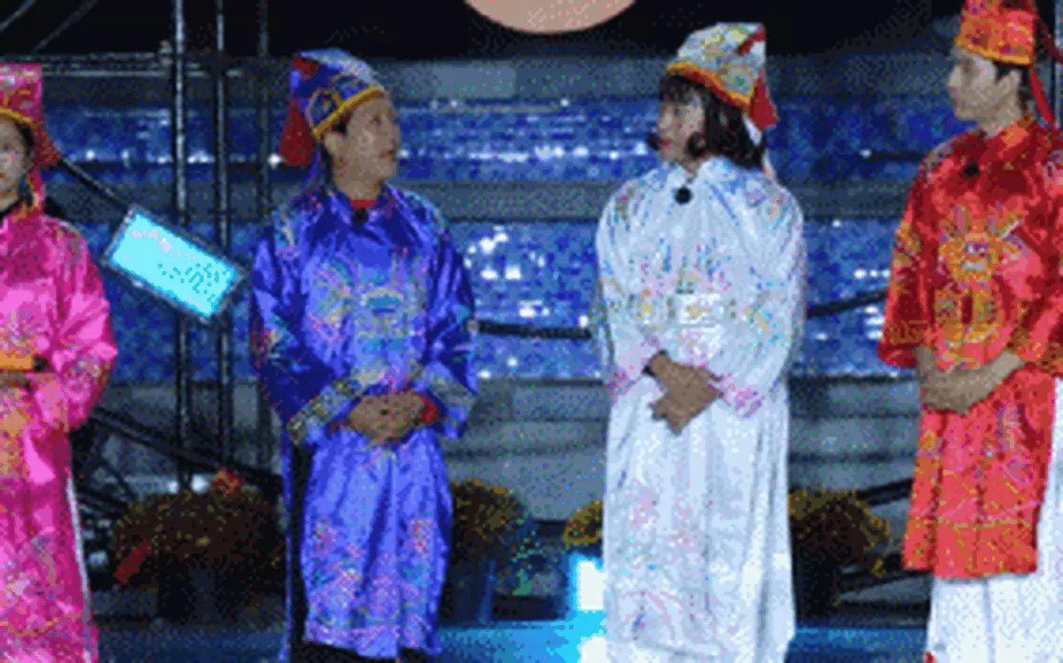 2 ngày 1 đêm hóa Táo quân, Lê Dương Bảo Lâm 'bất lực' khi bị dồn tới tấp