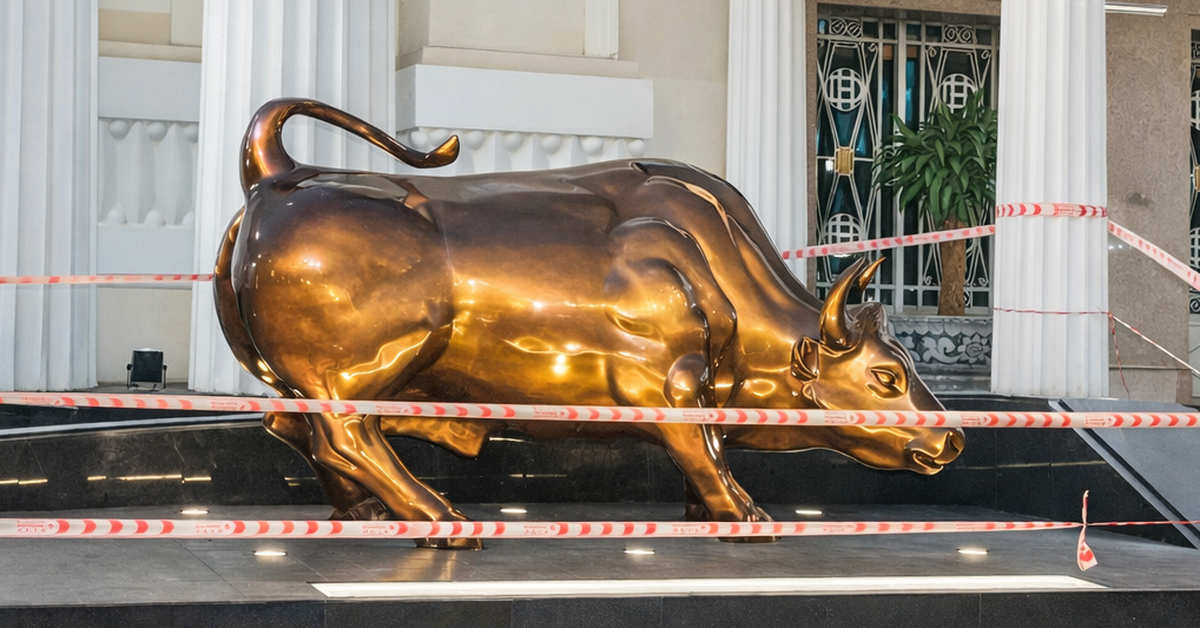 'Bò tấn công' xuất hiện trước HoSE: Biểu tượng mới cho kỳ vọng chứng khoán Việt