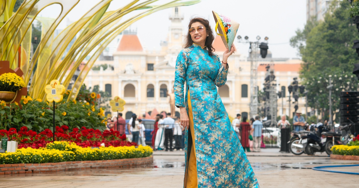 Đường hoa Nguyễn Huệ trước giờ khai mạc