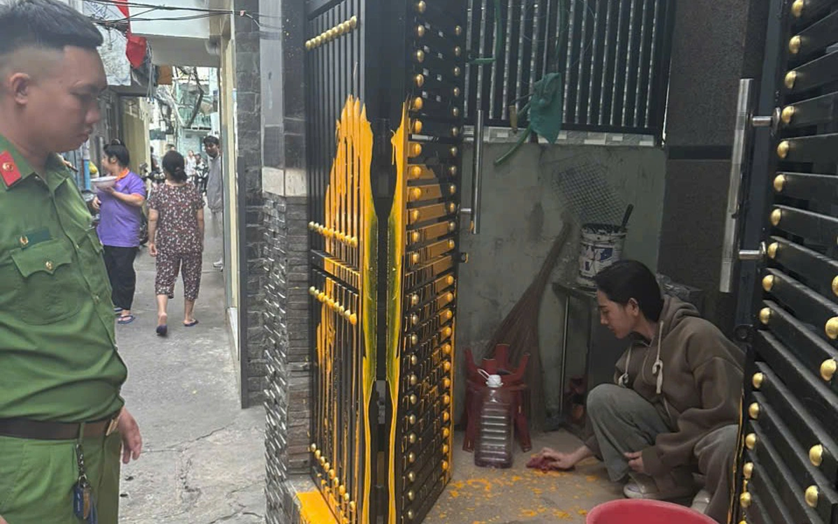 Khởi tố cô gái tạt sơn nhà người yêu cũ 'cho bõ tức'