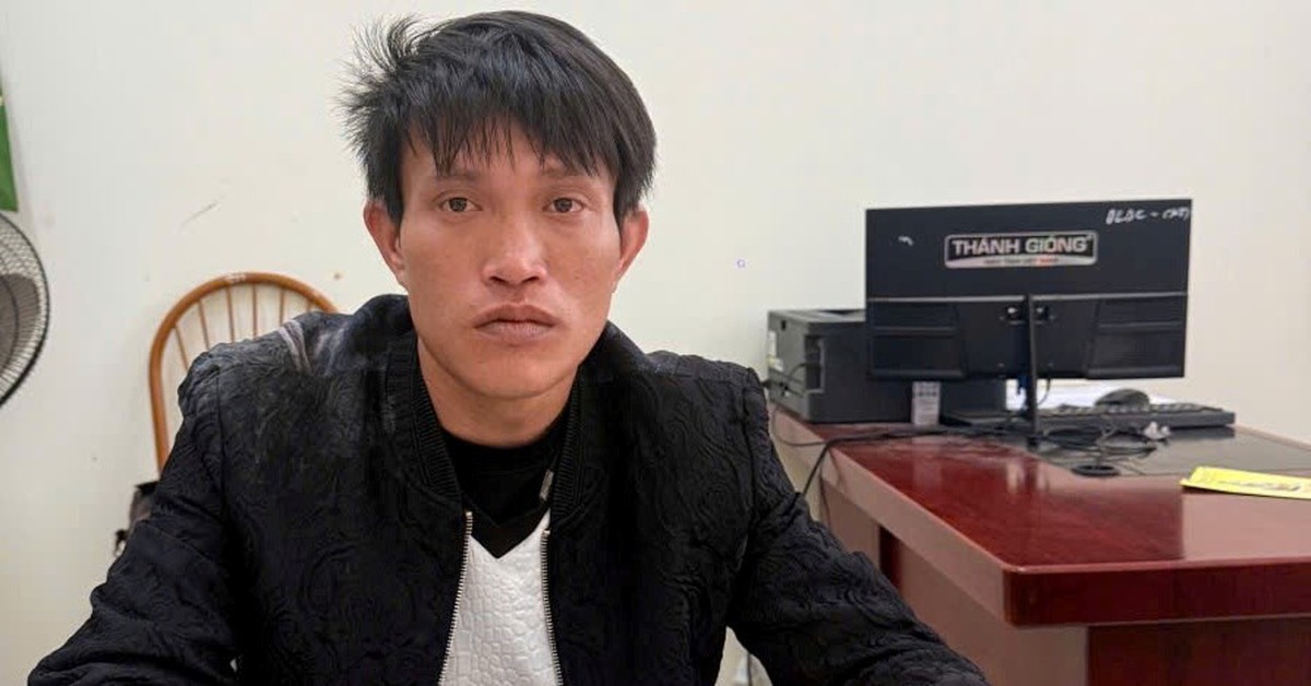 Tạm giam người đốt 2 xe ô tô và cửa chùa