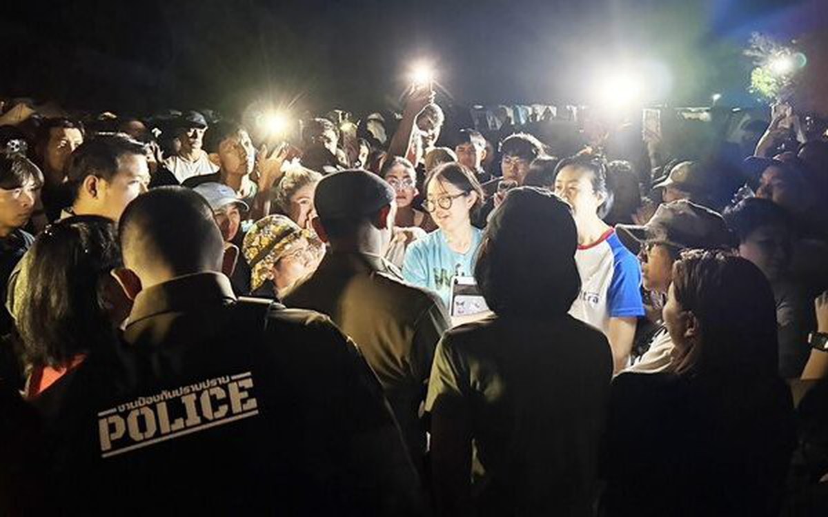 1.800 người Thái Lan mắc kẹt ở vườn thú hoang dã vì giải chạy bộ 'vỡ trận'