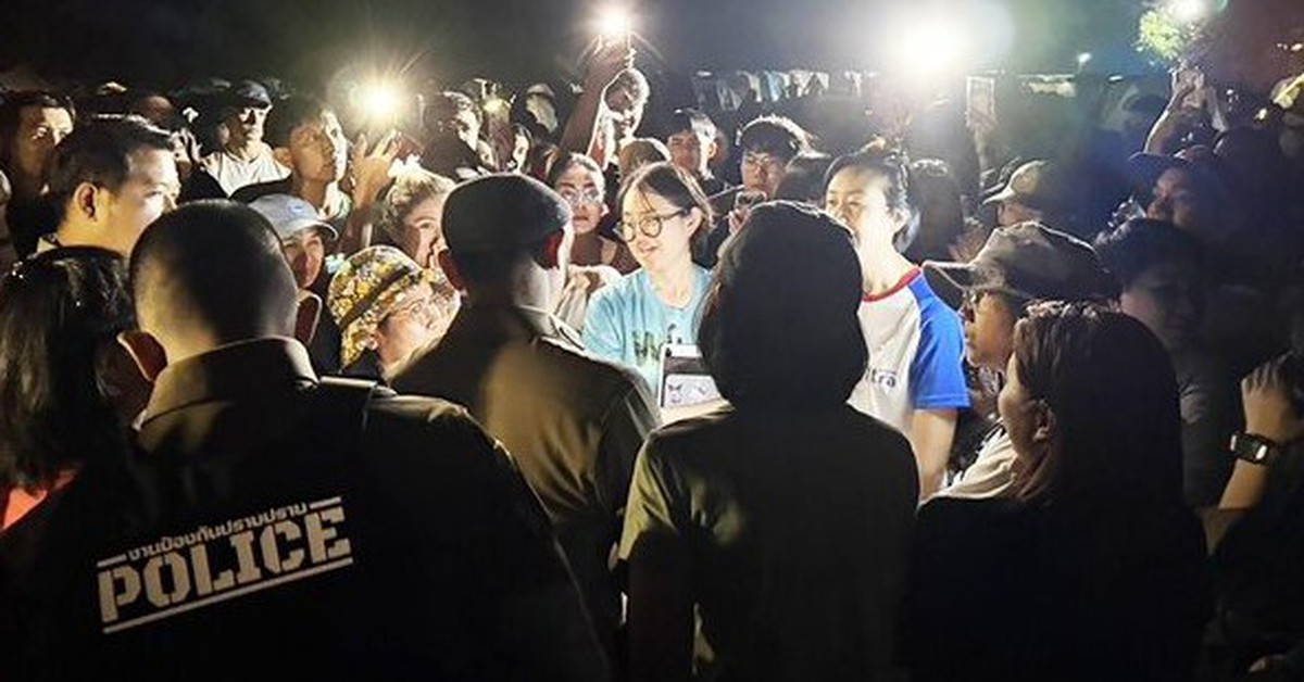 1.800 người Thái Lan mắc kẹt ở vườn thú hoang dã vì giải chạy bộ 'vỡ trận'