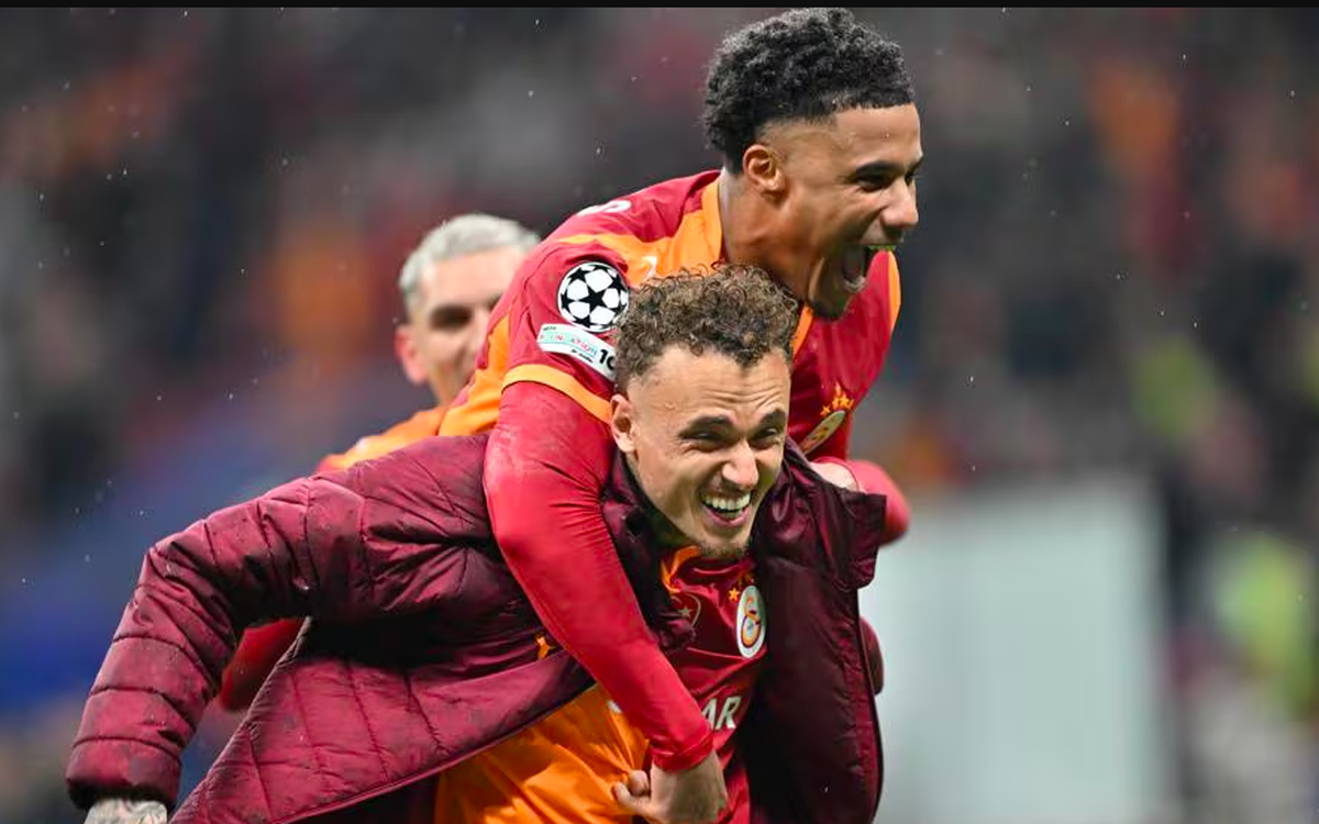 Galatasaray gây sốc, PSG ngược dòng ấn tượng