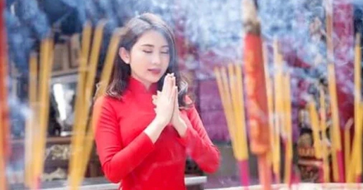 Đi chùa sáng mùng 1 Tết: 5 lưu ý này bạn đã biết chưa?