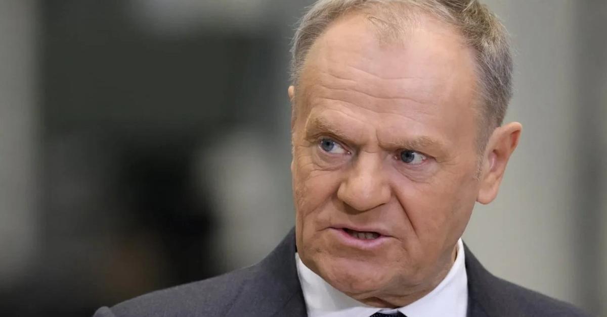 Tướng Mỹ báo cáo ông Trump 'đã sẵn sàng tấn công Iran', Ba Lan yêu cầu công dân rời đi lập tức