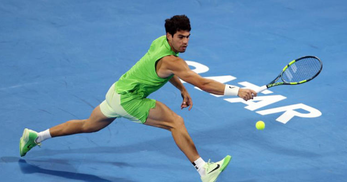 Alcaraz và Sinner thẳng tiến vào tứ kết Giải Qatar mở rộng