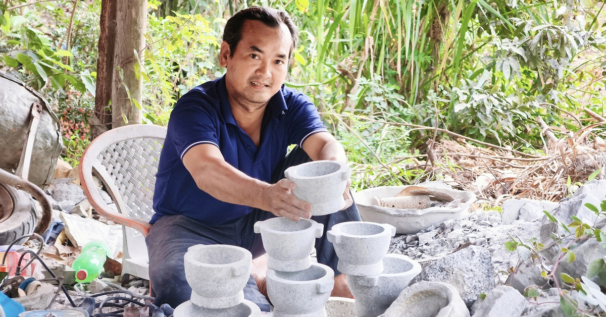 'Giữ lửa' nghề làm cối đá ở Thoại Sơn, An Giang