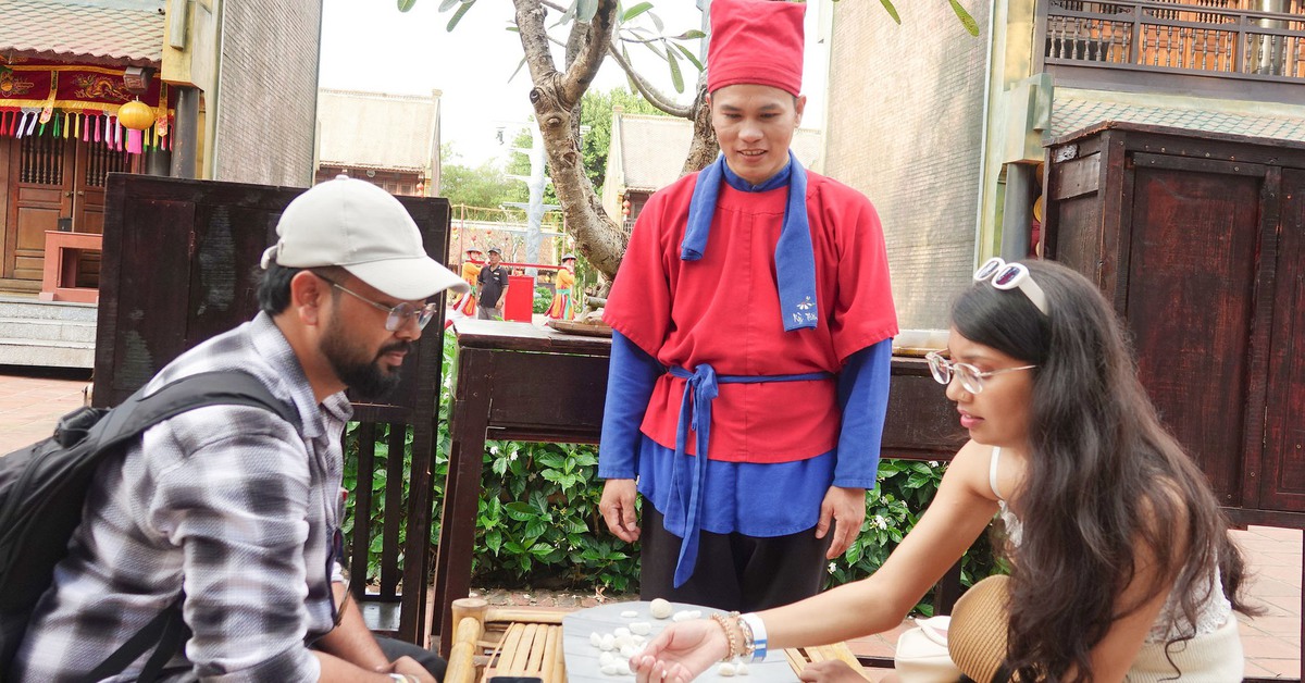 Khách quốc tế mê Tết Việt ở Phú Quốc