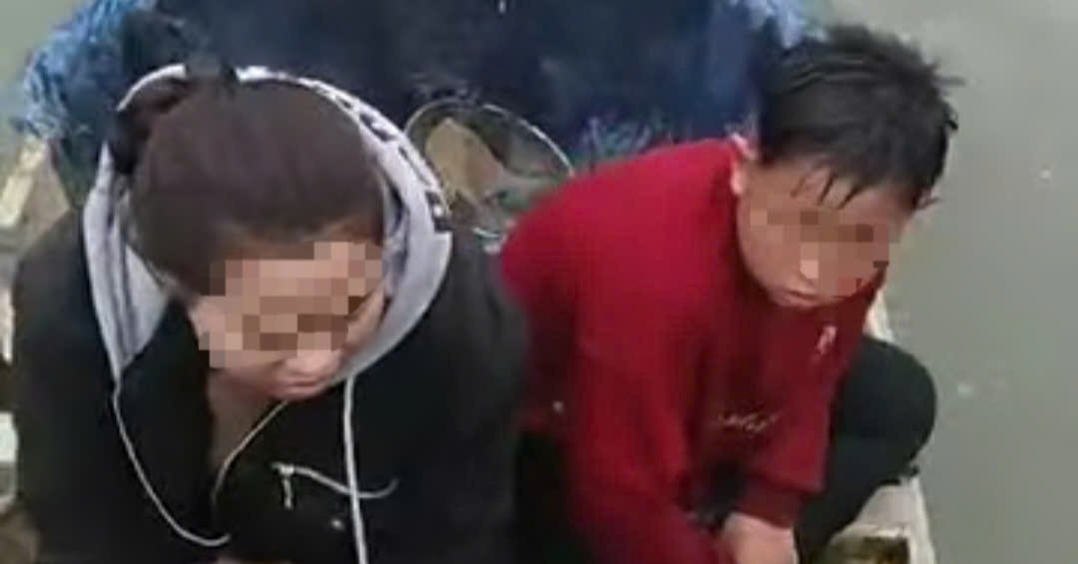 Lật đò chở 7 người trên sông Gianh, 2 người chết, 2 người mất tích