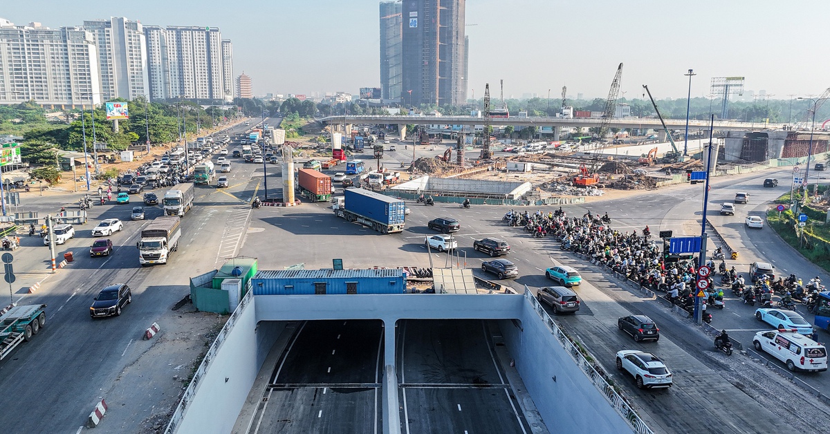 Thông xe hầm chui dài nhất nút giao An Phú, nối đường dẫn cao tốc và Mai Chí Thọ