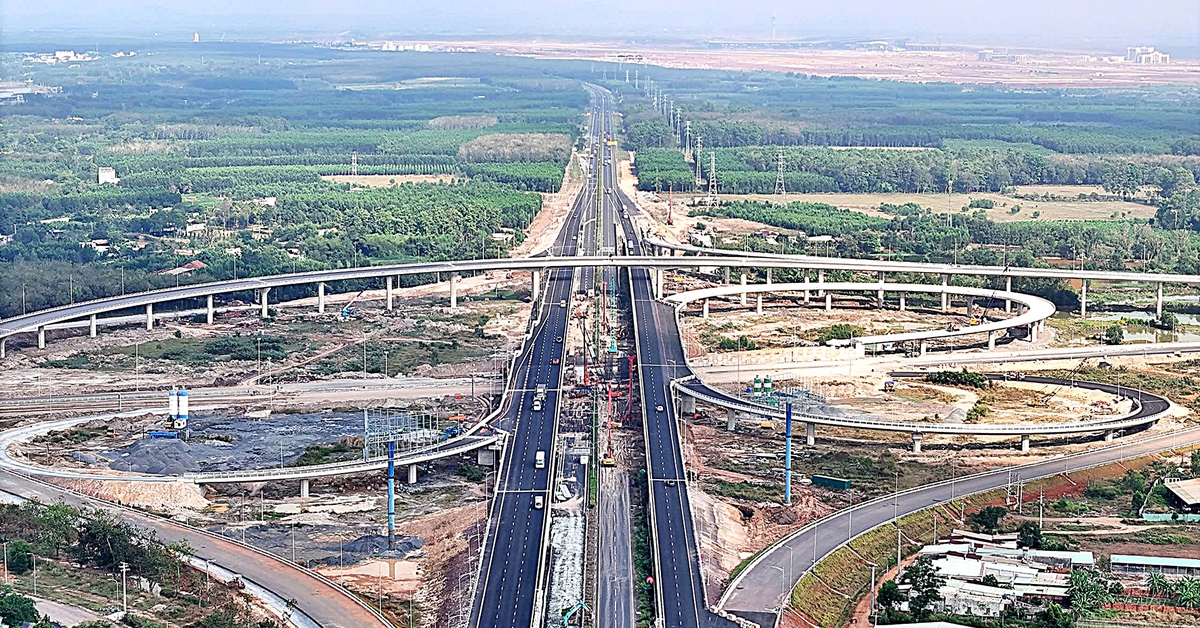 Đi lại dịp Tết Bính Ngọ: Thông thoáng hơn nhiều