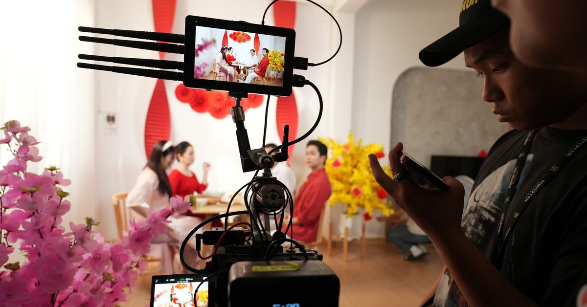 Dệt niềm vui, ký ức vào quảng cáo Tết