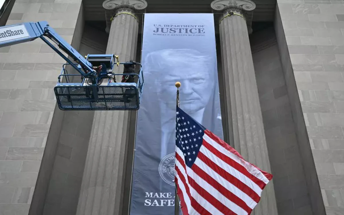 Mỹ đổi tên sân bay Florida thành 'sân bay quốc tế Tổng thống Donald J. Trump'